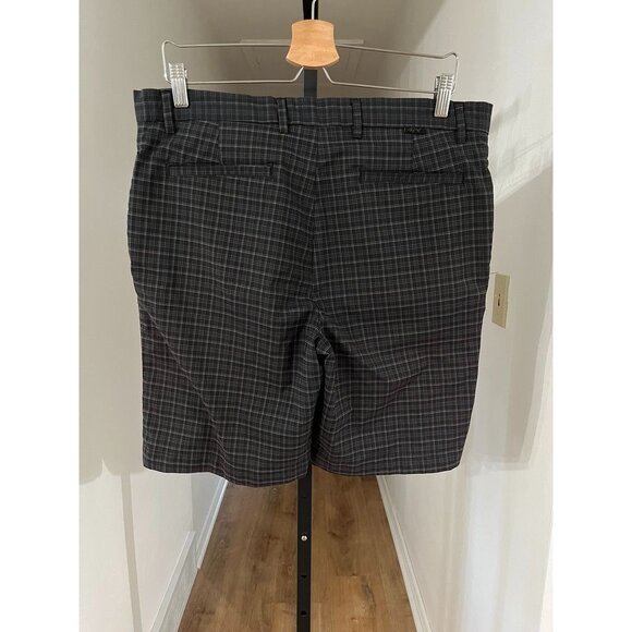 EUC Greg Norman Men's Plaid Golf Shorts 34 Checkered - Picture 2 of 3
